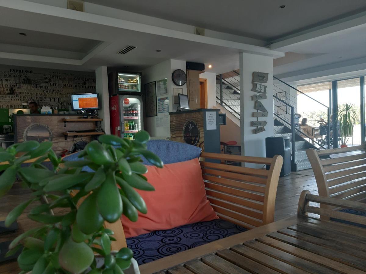 B&B Botel Charlie Beograd Eksteriør billede