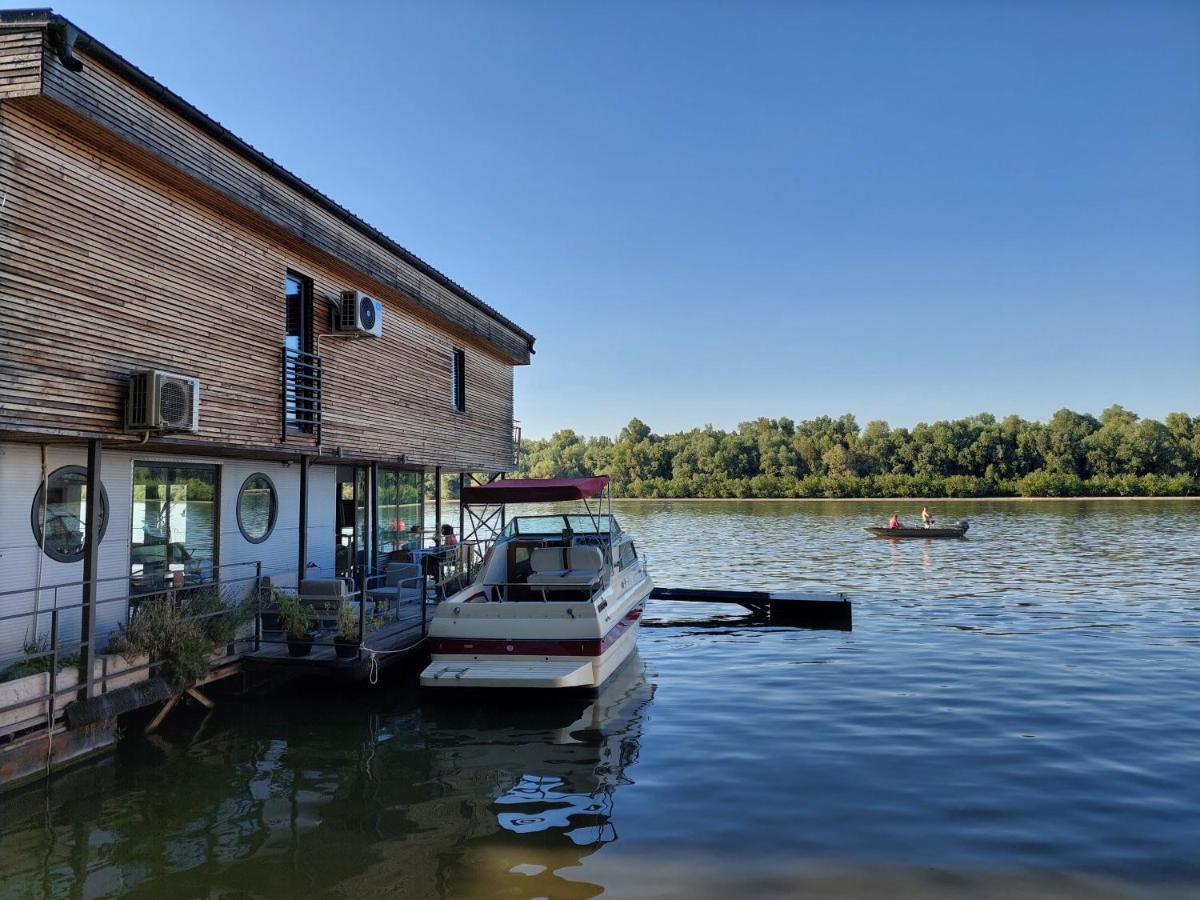 B&B Botel Charlie Beograd Eksteriør billede