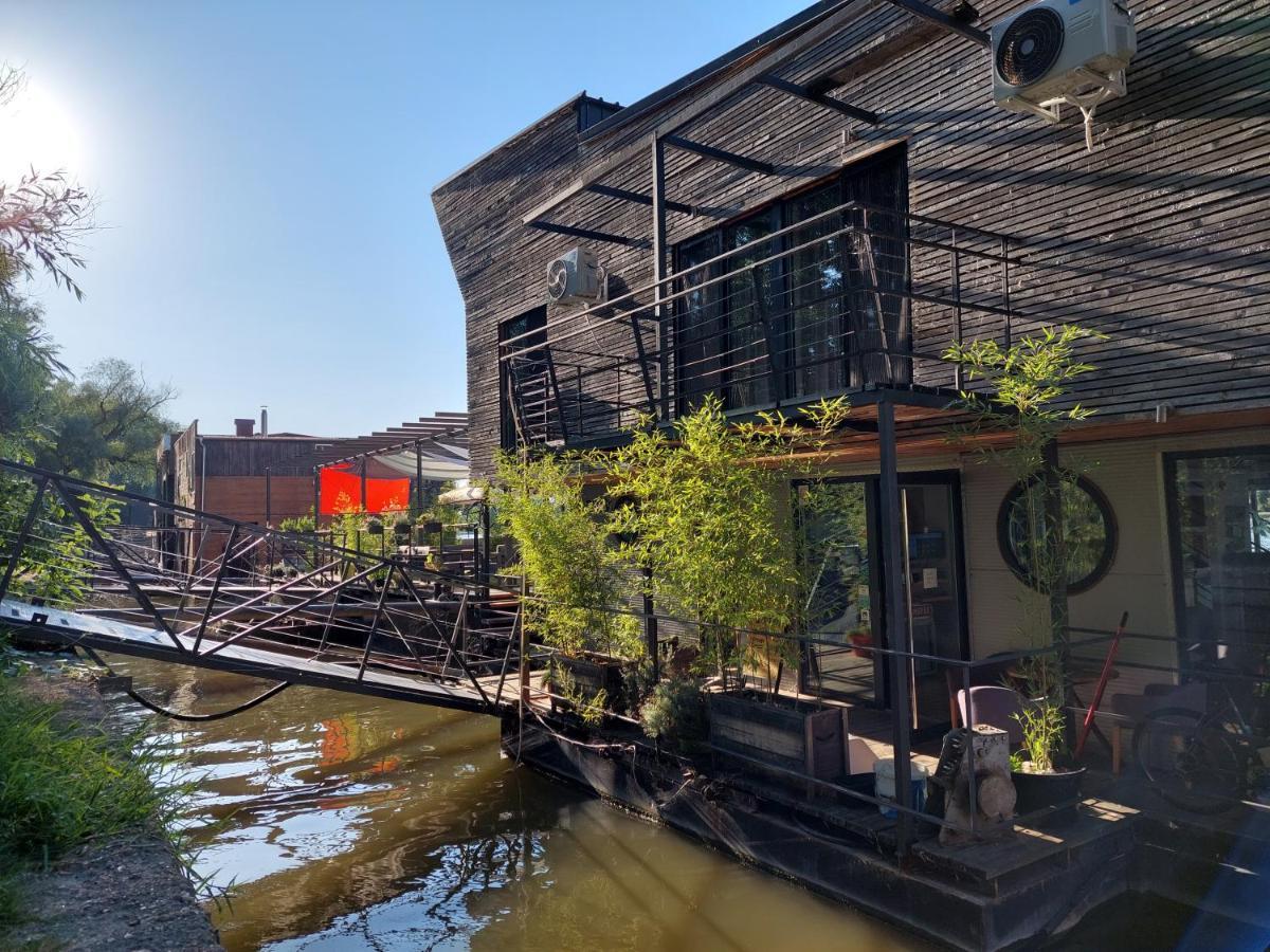 B&B Botel Charlie Beograd Eksteriør billede