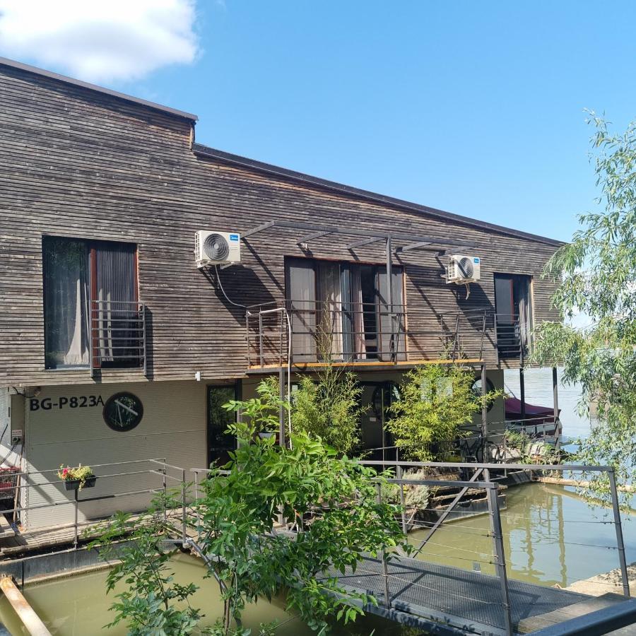 B&B Botel Charlie Beograd Eksteriør billede