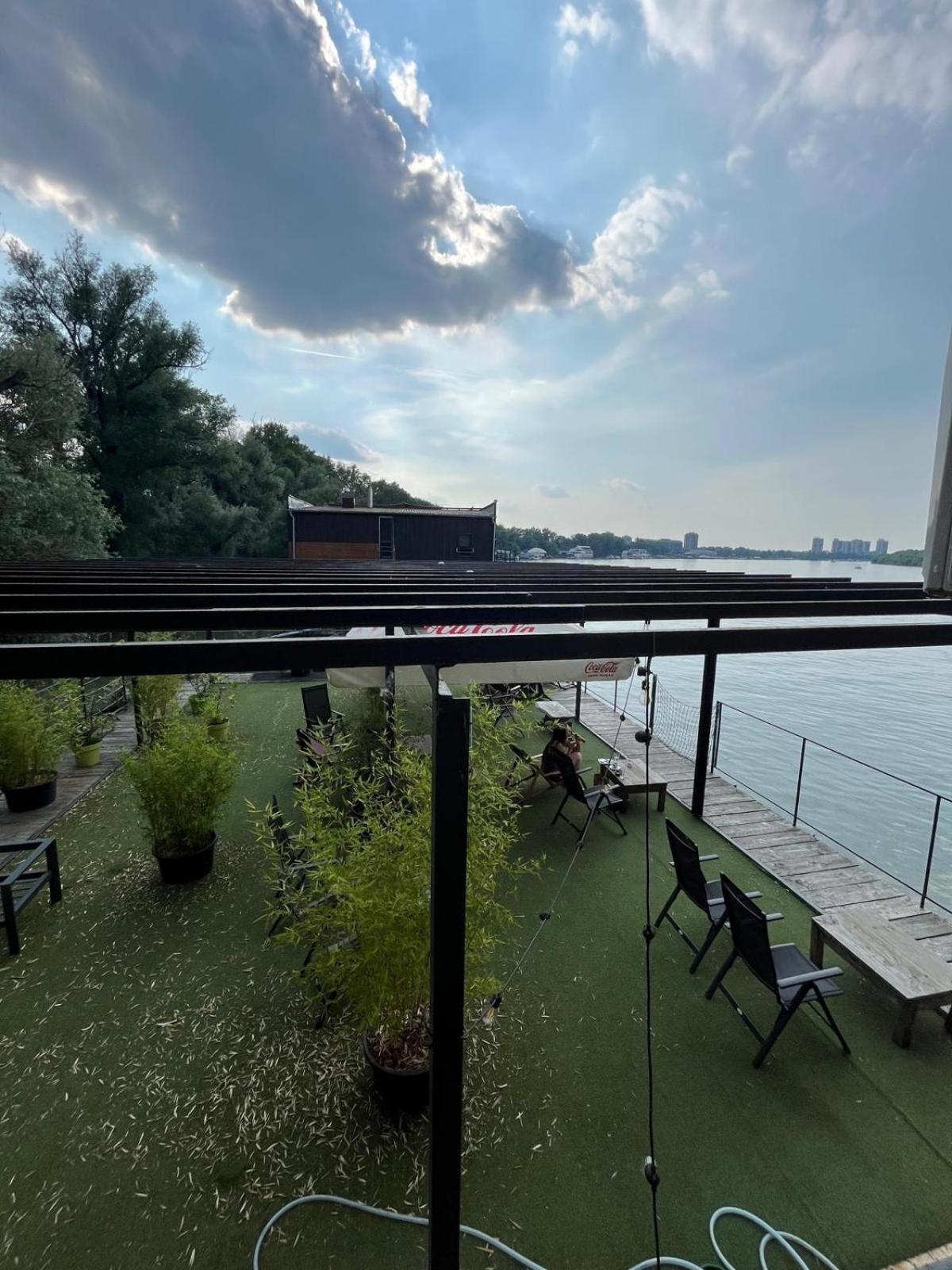 B&B Botel Charlie Beograd Værelse billede