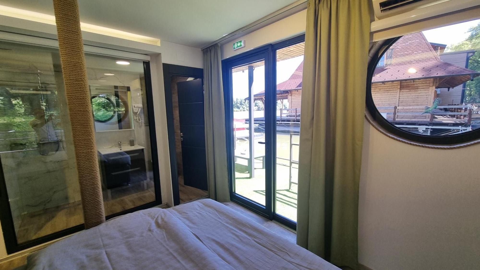 B&B Botel Charlie Beograd Værelse billede