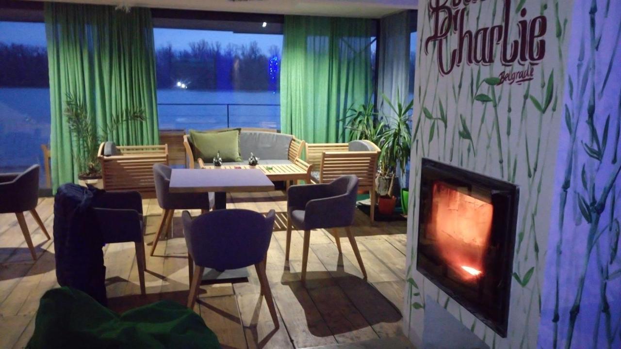 B&B Botel Charlie Beograd Eksteriør billede